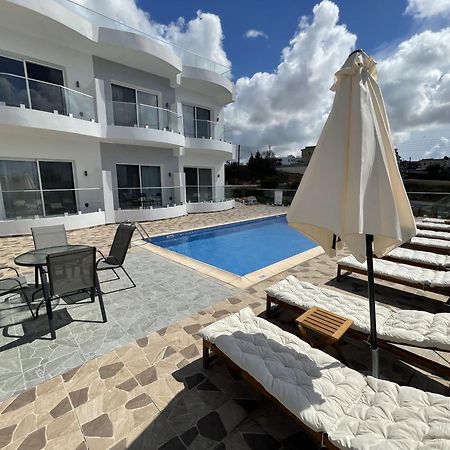 Arf Apartments - With Jacuzzi At The Complex Emba 외부 사진