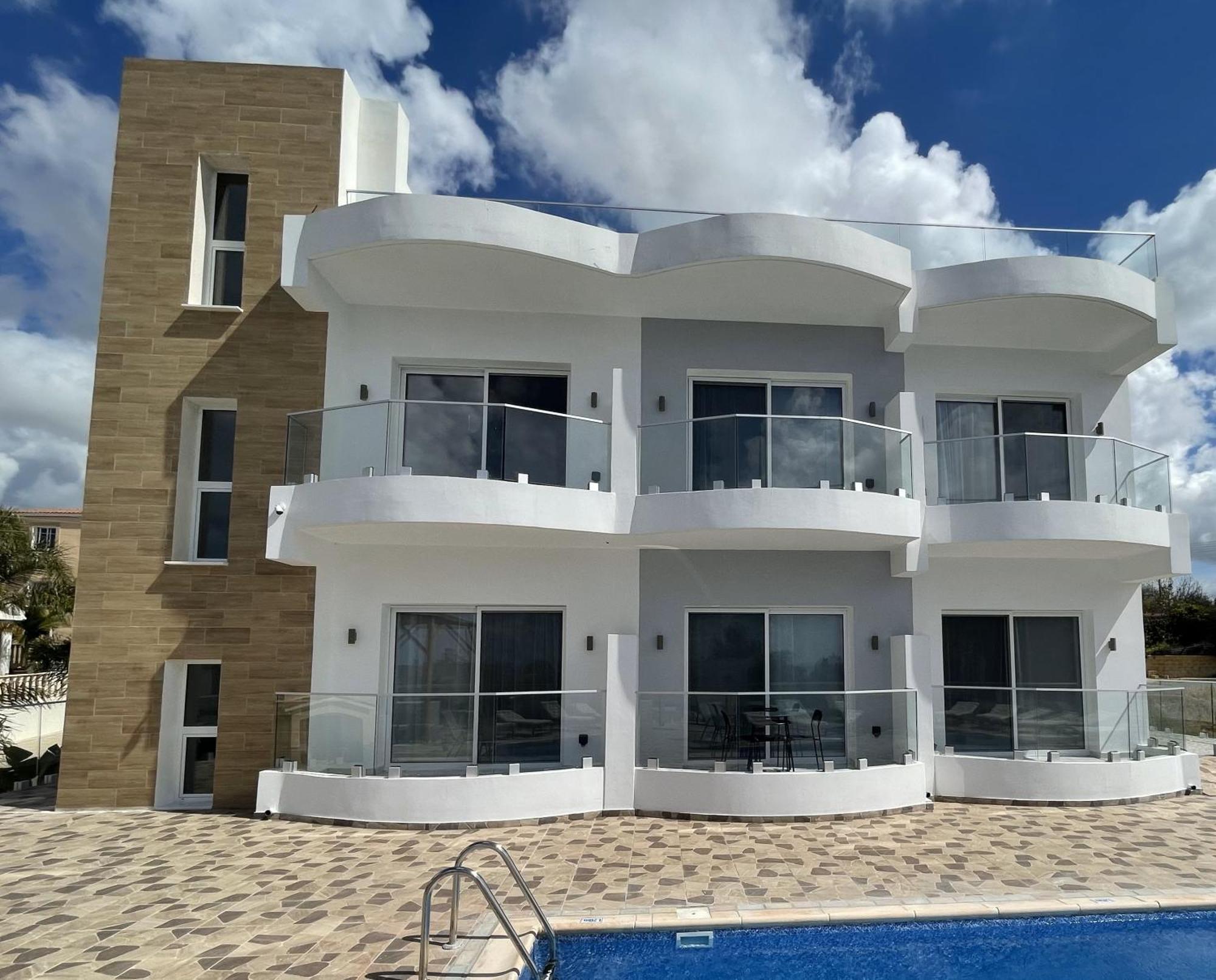 Arf Apartments - With Jacuzzi At The Complex Emba 외부 사진