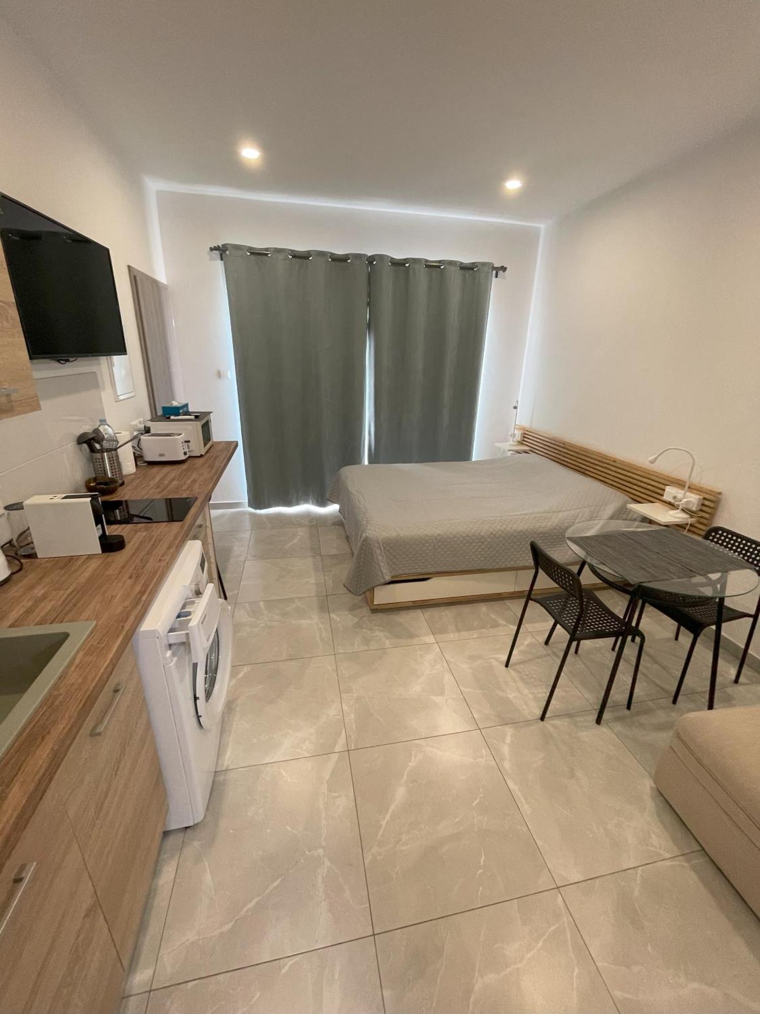 Arf Apartments - With Jacuzzi At The Complex Emba 외부 사진